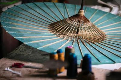 淘宝造物节神店:一把等雨的油纸伞